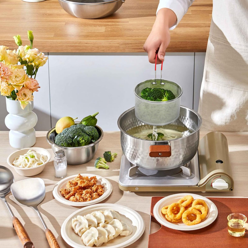 Set of 2 Stainless Steel Pasta Strainers with Removable Handle K93934